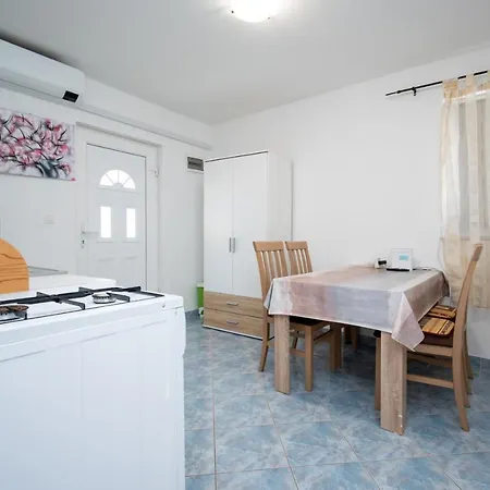 Apartment By The Sea Vir - 21081 Zadar