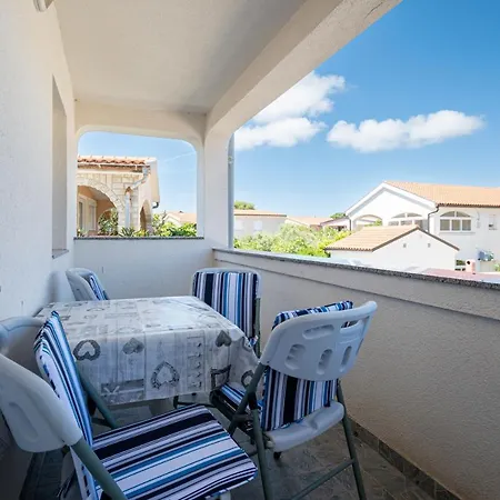 By The Sea Vir - 21081 Apartment