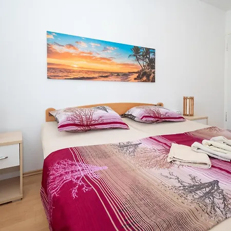 Apartamento By The Sea Vir - 21081 Zadar