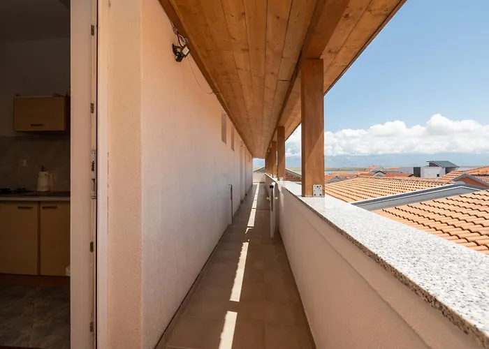 By The Sea Vir - 21081